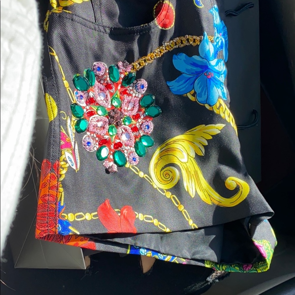 Versace Short - Picture 3 of 10